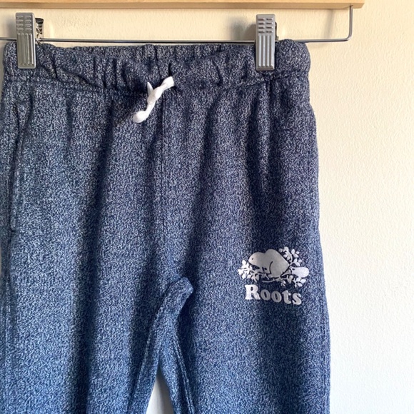 Roots sweatpants size 8 years - Picture 2 of 4